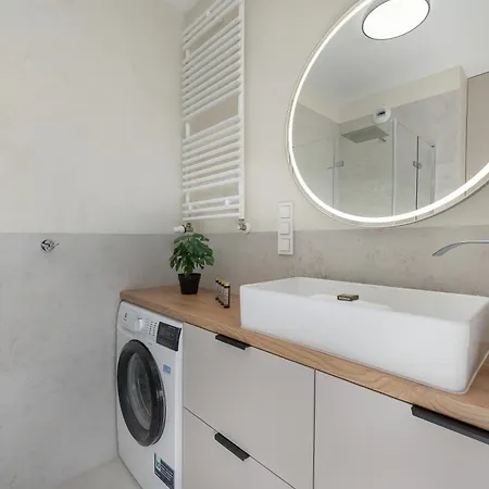 Elegancki Z Parkingiem W Centrum Wroclawia By Renters Prestige *